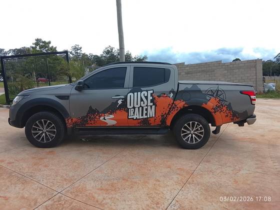 MITSUBISHI L200 TRITON 2.4 16V TURBO DIESEL SPORT HPE-S CD 4P 4X4 AUTOMÁTICO